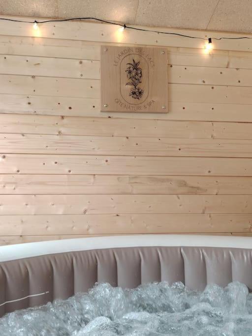 Le Jardin Des Lacs Gite Nature Et Spa Ardres Exterior foto