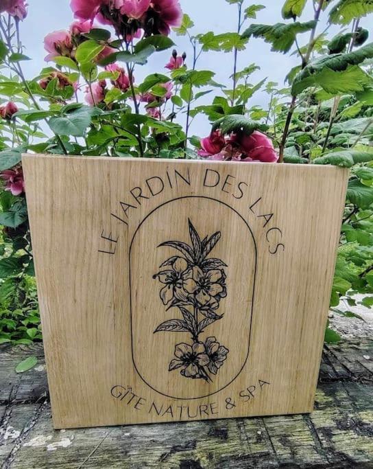 Le Jardin Des Lacs Gite Nature Et Spa Ardres Exterior foto